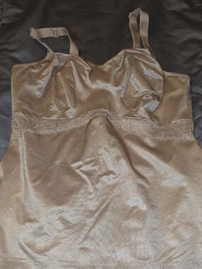 NWOT Ruby Ribbon NUDE  Lace Cami